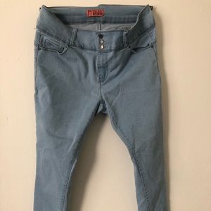 Booty sculpting jeans